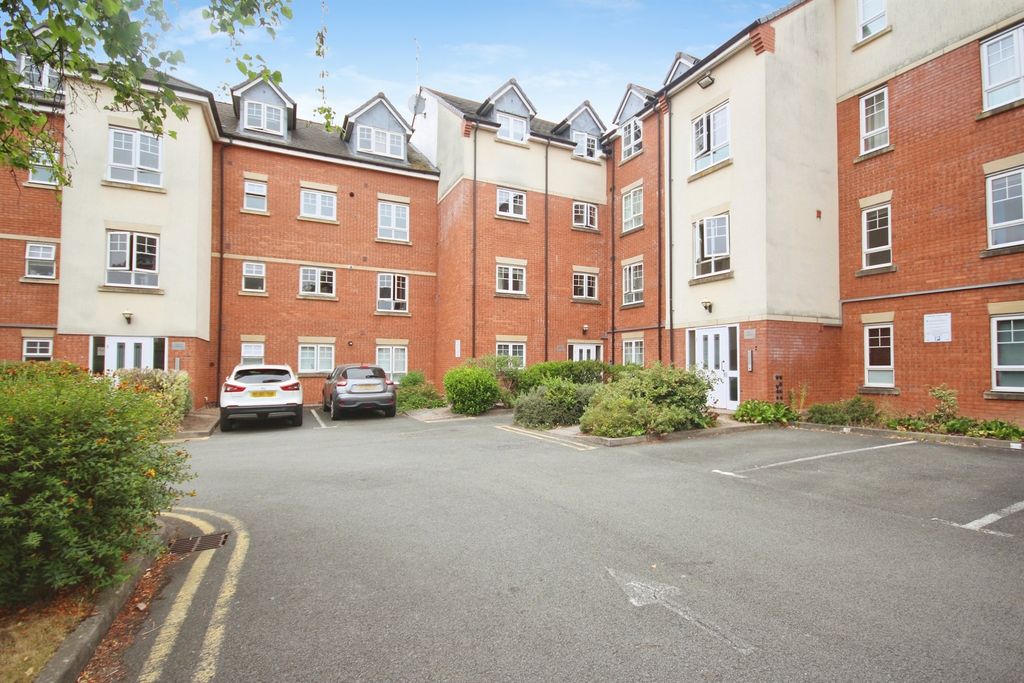 Property photo 1 of 13