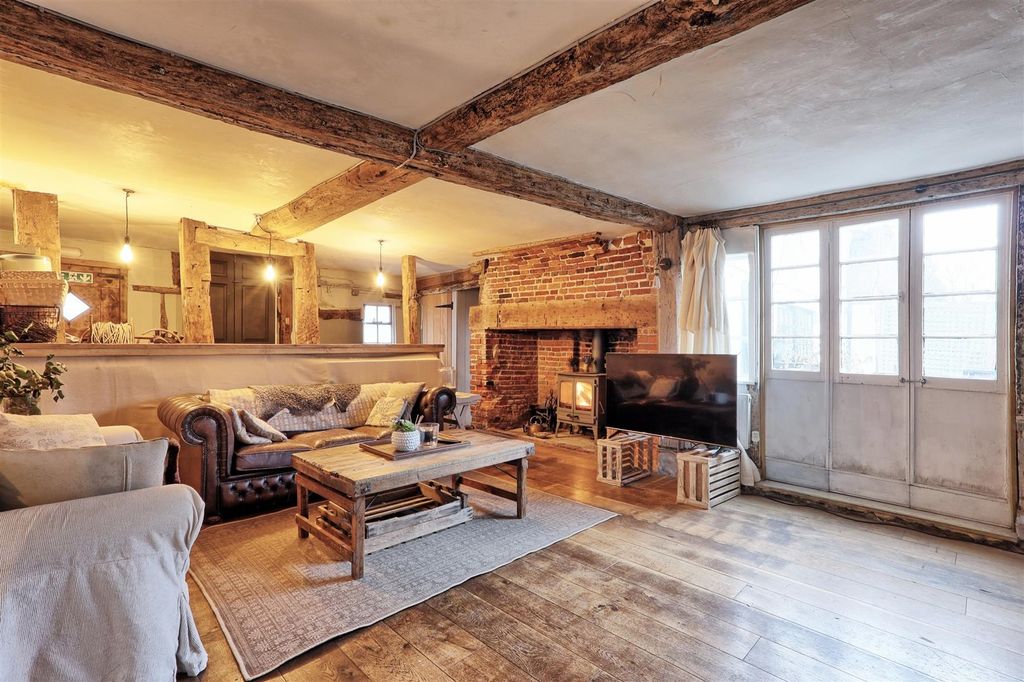 Property photo 3 of 28 Img_9470_1_2_Easyhdr-Interior3.Jpg