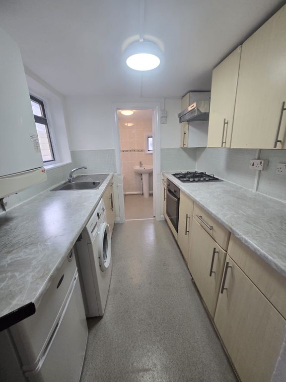 Property photo 1 of 5 1 Bedroom Ground Floor Flat To Rent