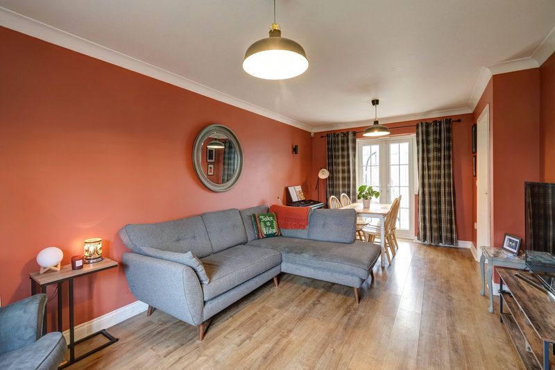 Property photo 2 of 20 Photo 29