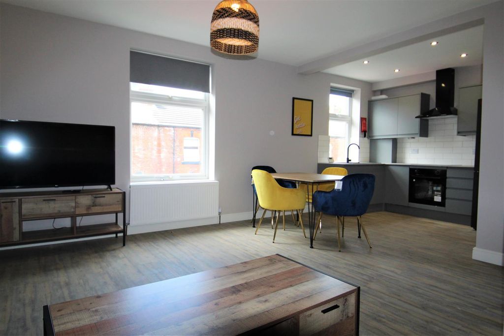 Property photo 1 of 8 Img_2216.Jpg