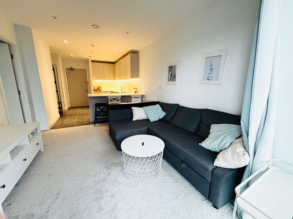 Property photo 1 of 12 Exceptional 1-Bedroom Apartment