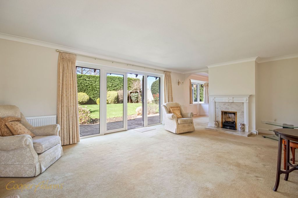 Property photo 3 of 15 Living Room