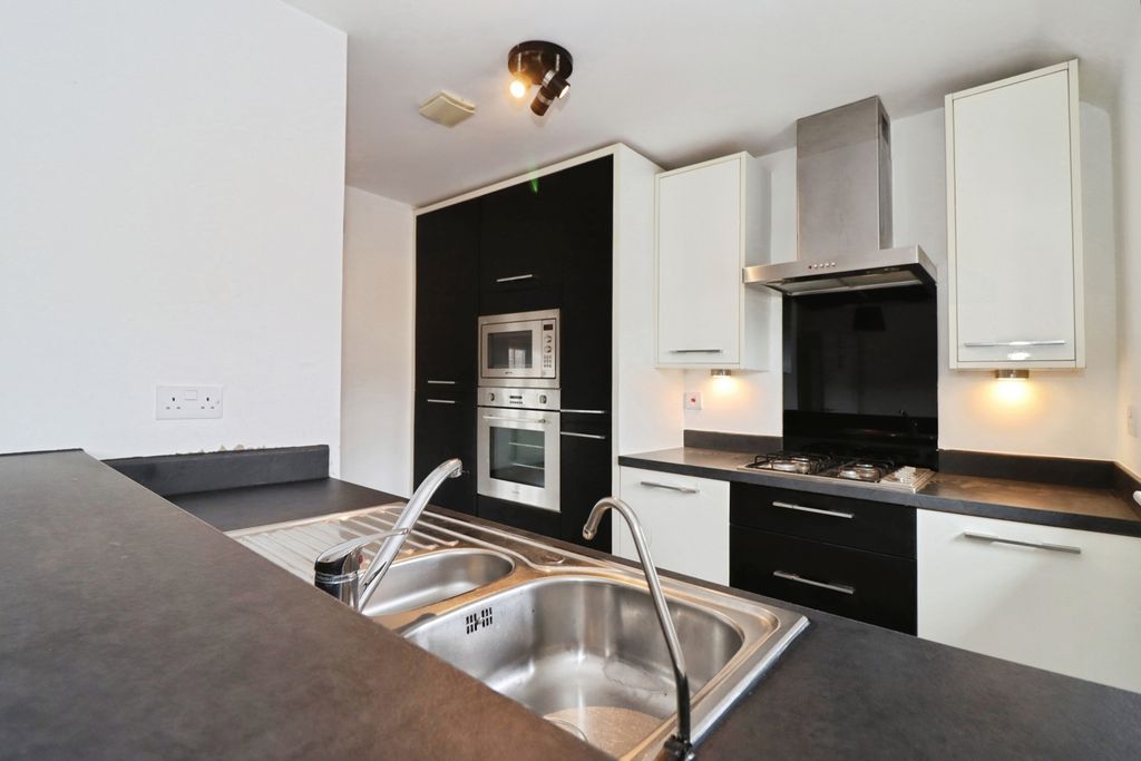 Property photo 3 of 14 Pbox-Img.Jpg