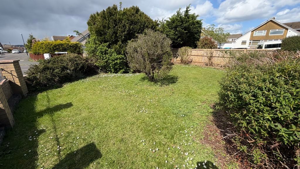 Property photo 2 of 6 Photo 3