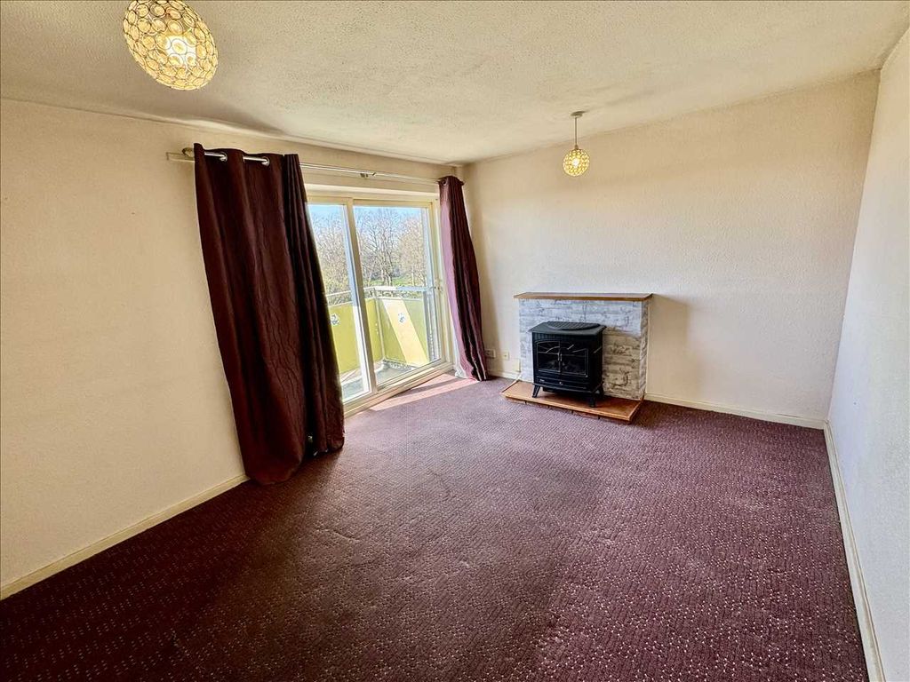 Property photo 2 of 8 Living Room