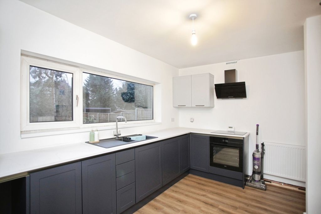 Property photo 3 of 16 Kitchen