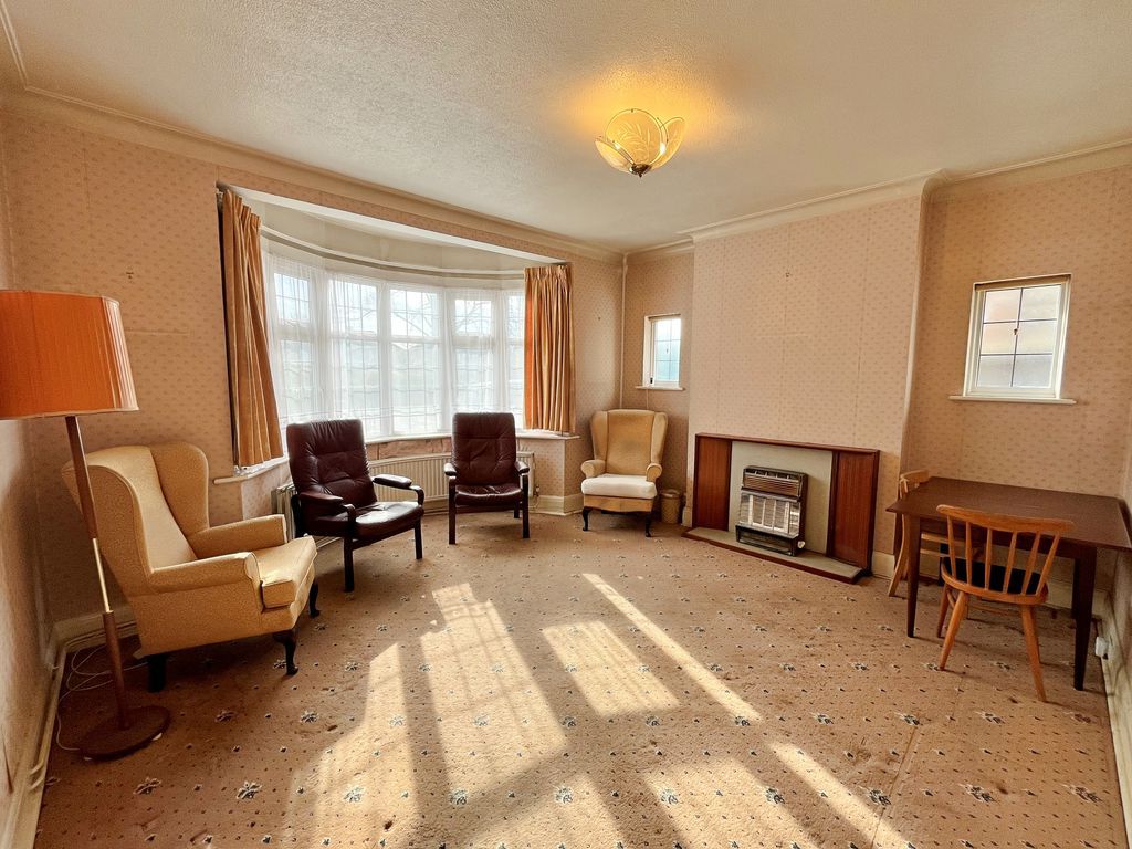 Property photo 2 of 24 Photo 6