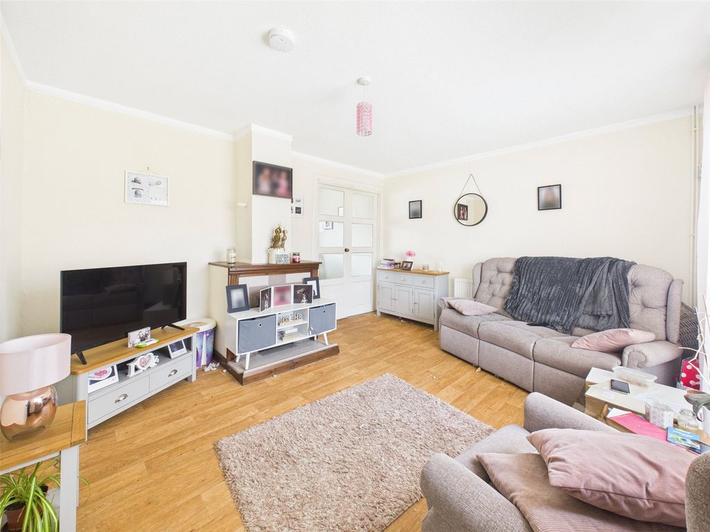 Property photo 2 of 12 Picture No. 13