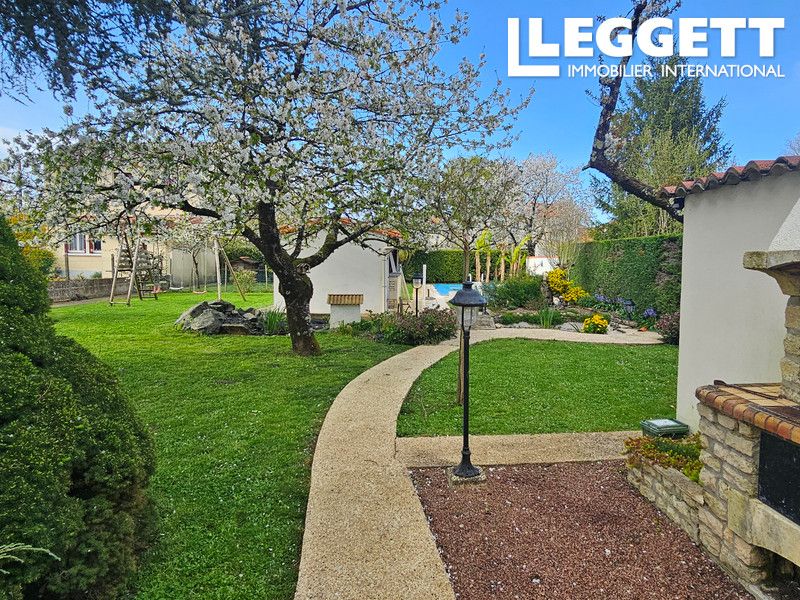 Property photo 3 of 10