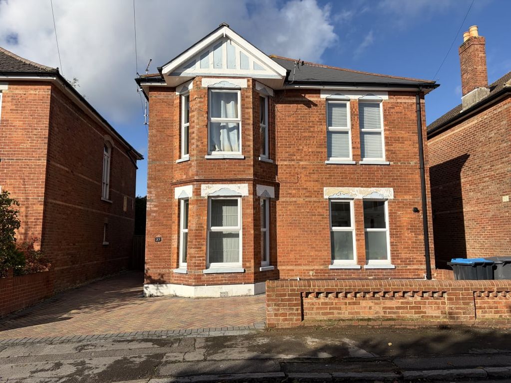 Property photo 1 of 20