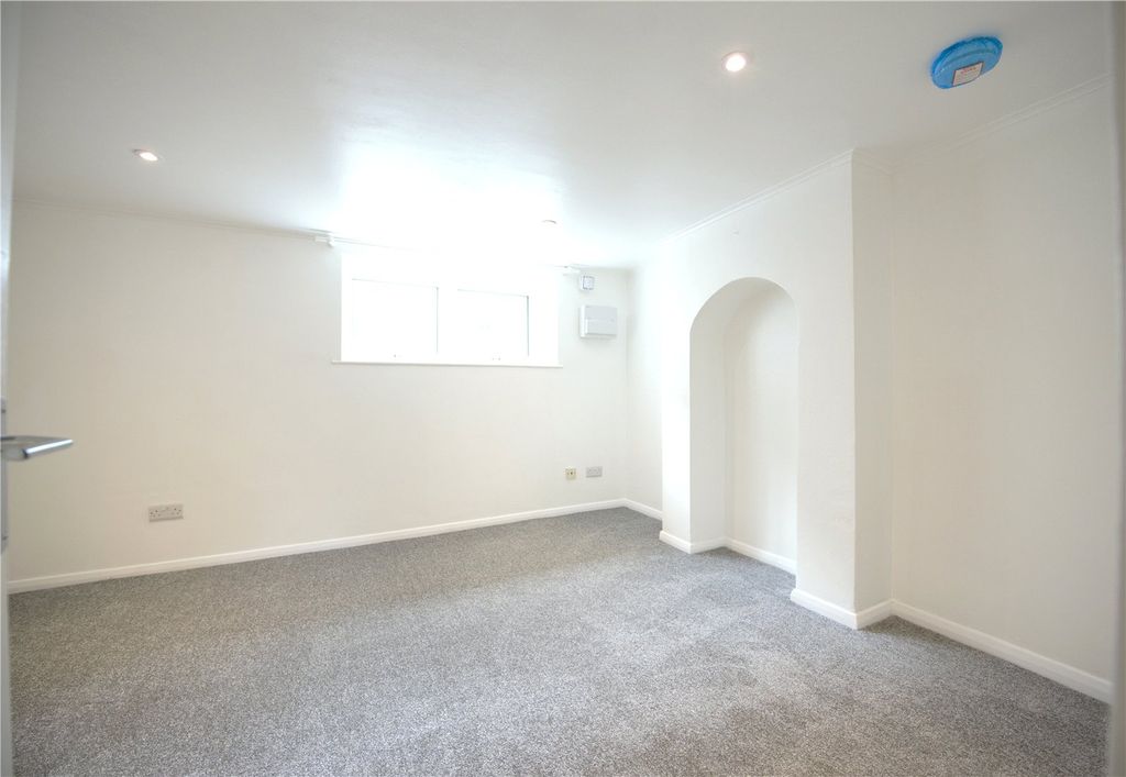 Property photo 2 of 5 Picture No. 02