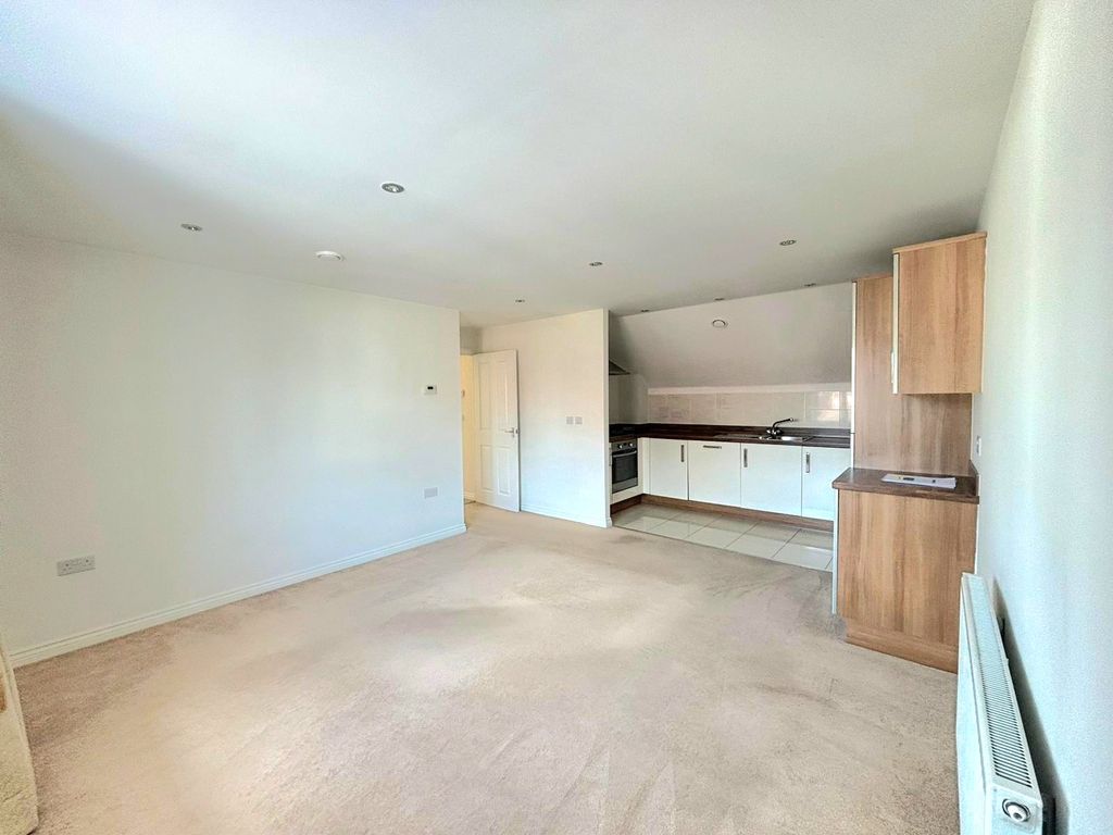 Property photo 3 of 12 Picture No. 32