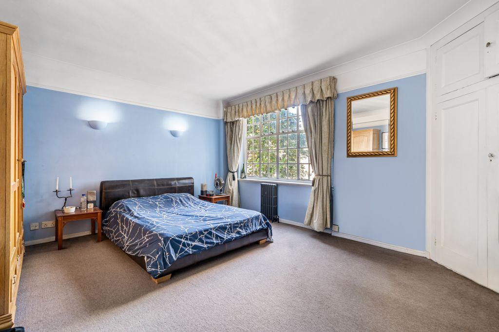 Property photo 2 of 7