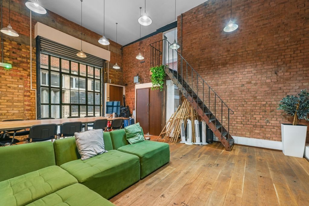 Property photo 3 of 29 Ol-Bc-4Holywellroad-11.Jpg