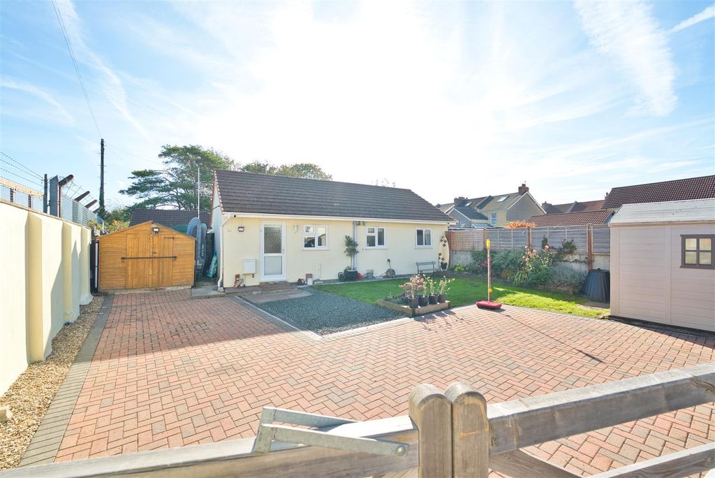 Property photo 1 of 11 Front Elevation