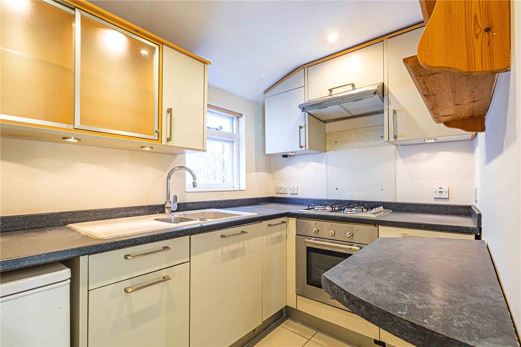 Property photo 3 of 6 Picture No. 08