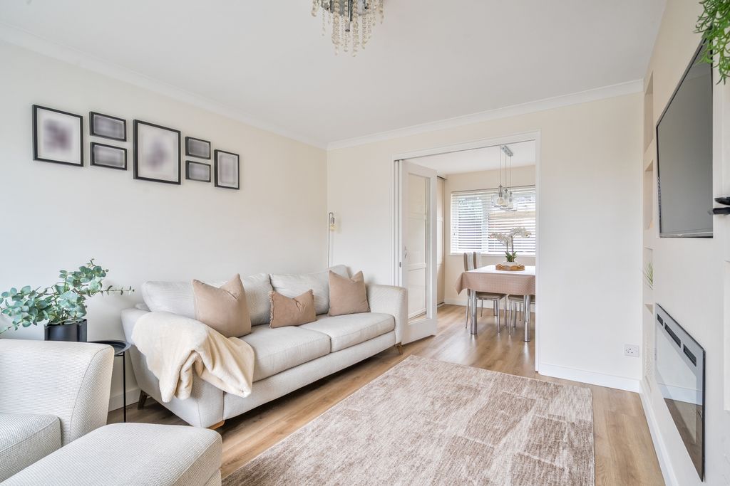 Property photo 3 of 25 1498596-11-19Fa43B146Cbf