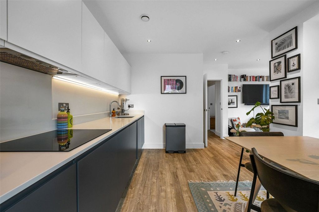 Property photo 2 of 16 Kitchen/Diner