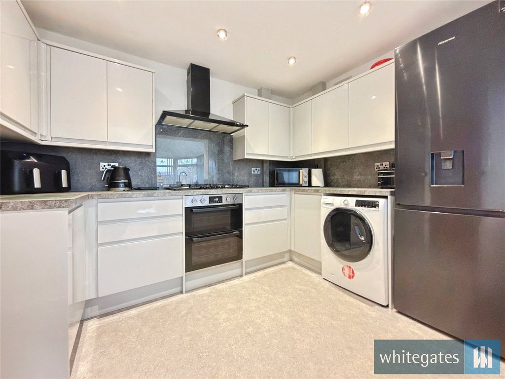 Property photo 3 of 25 Picture No. 23