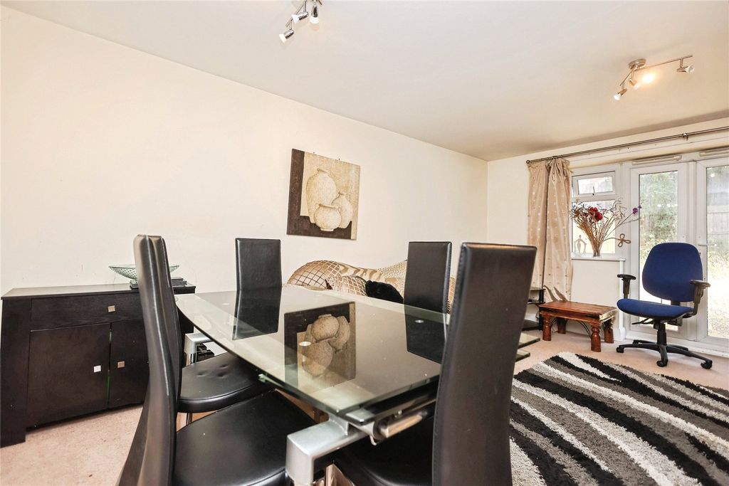 Property photo 3 of 18 Picture No. 14