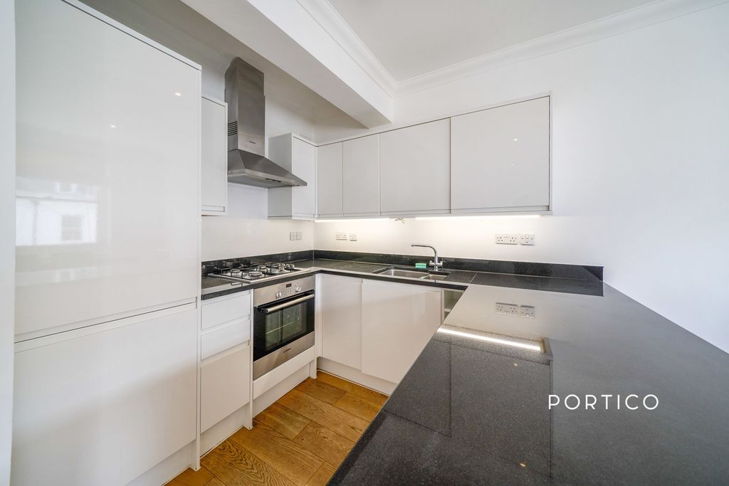 Property photo 2 of 16 Pbox-Img.Jpg