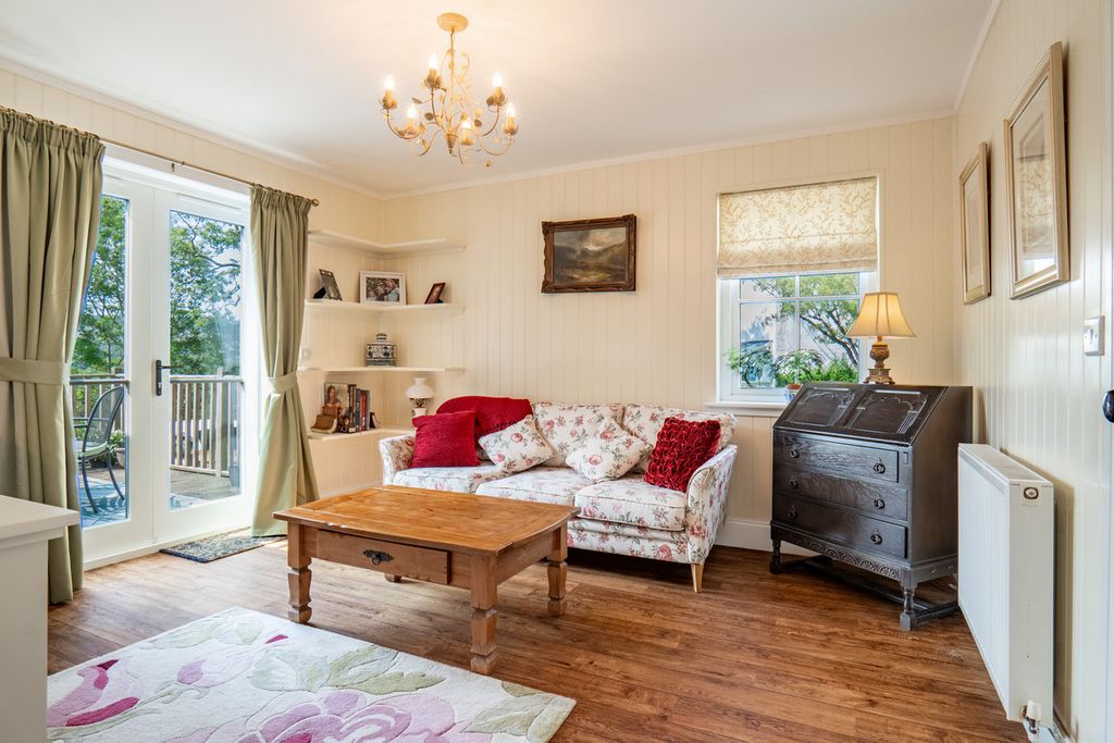 Property photo 3 of 49