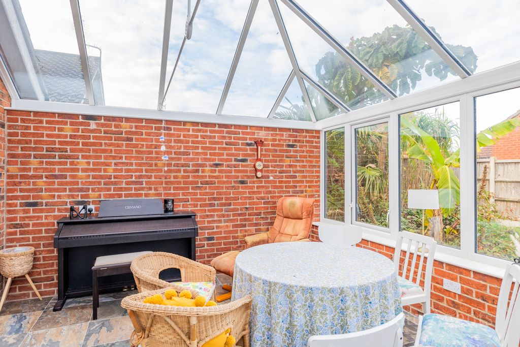 Property photo 3 of 14