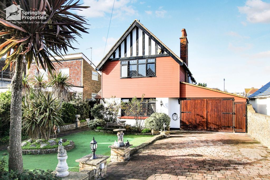 Property photo 1 of 21 Front View