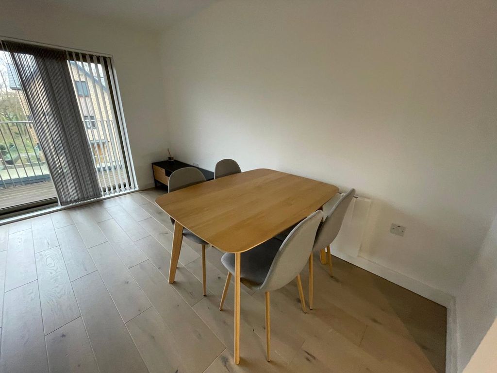 Property photo 3 of 9 Lounge Diner