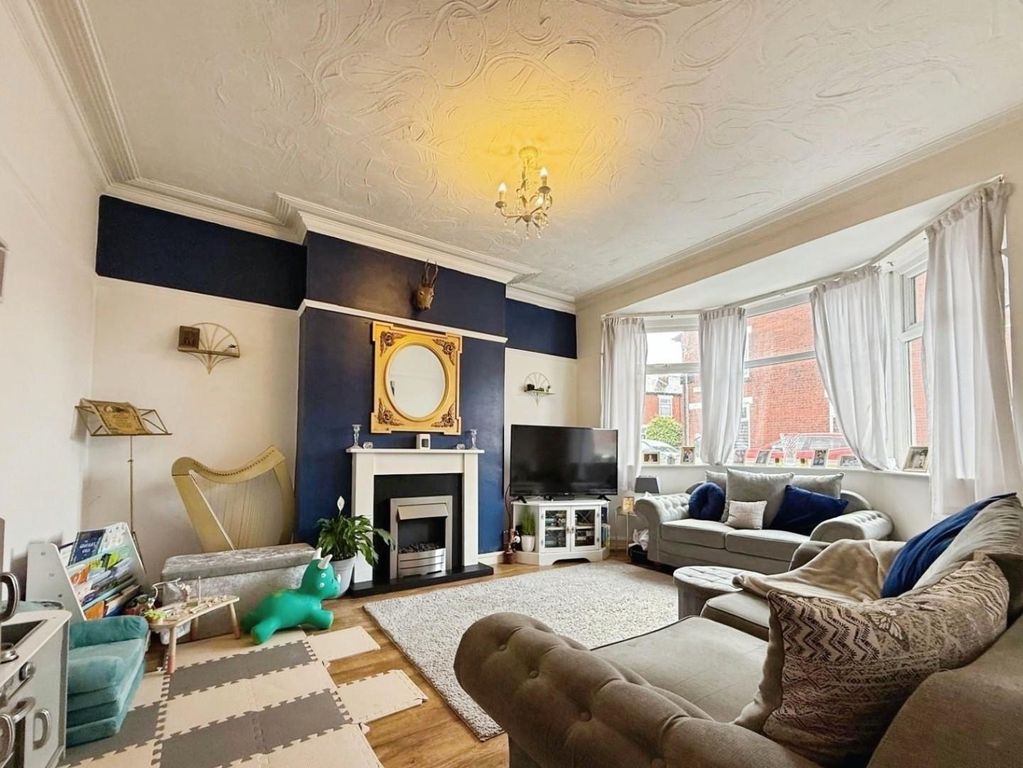 Property photo 2 of 26 02Db78A3--4933-8Ef8-7017453Ea7Ff-12040-000023Ec8Ea