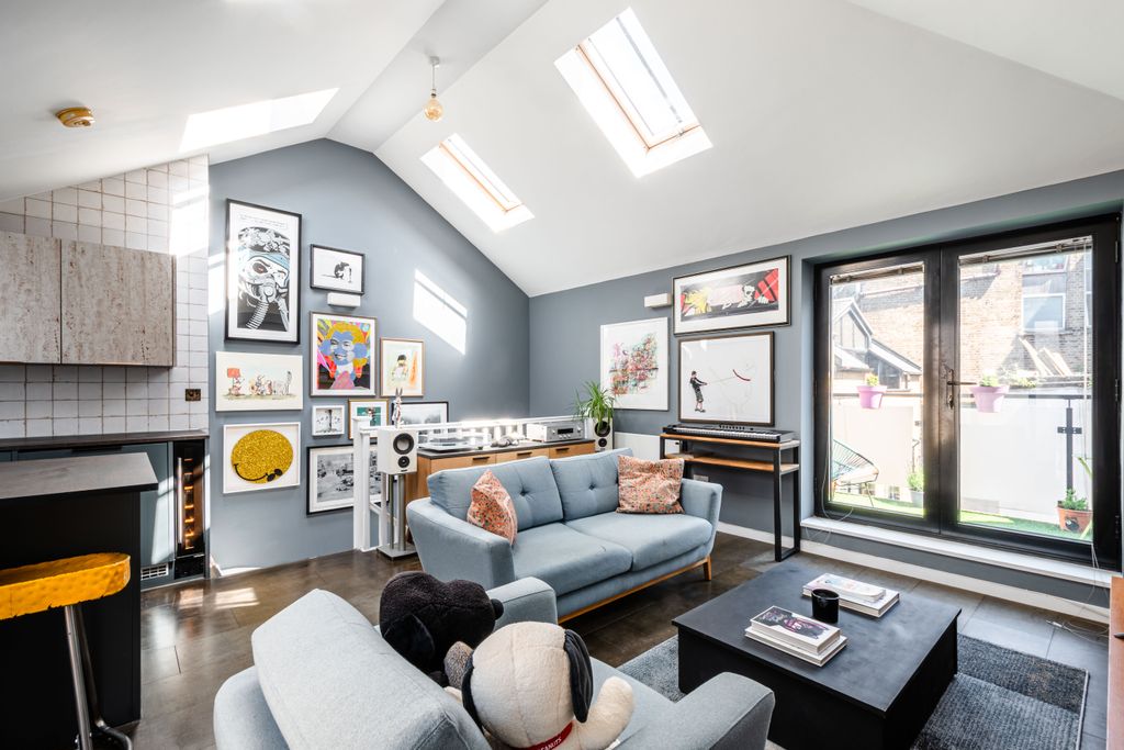 Property photo 1 of 11 1