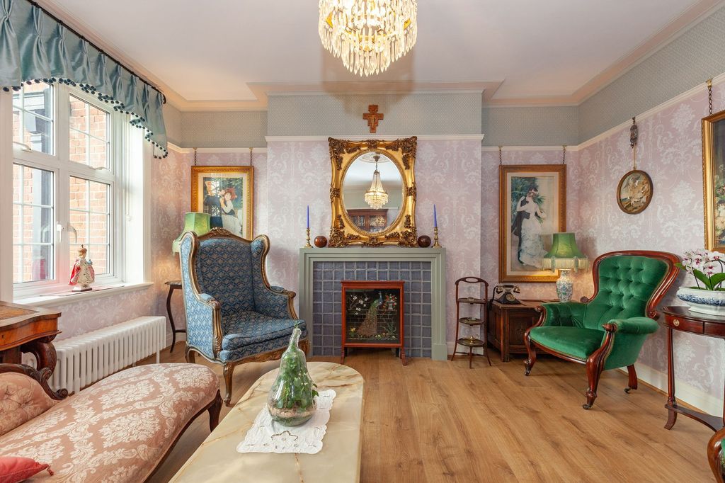 Property photo 2 of 22 Reception