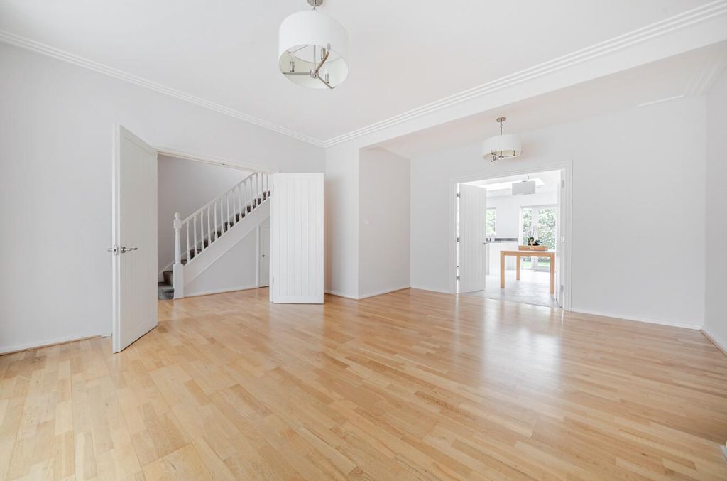 Property photo 2 of 22 1439133-10-69ce28E85Eb5E.Jpg