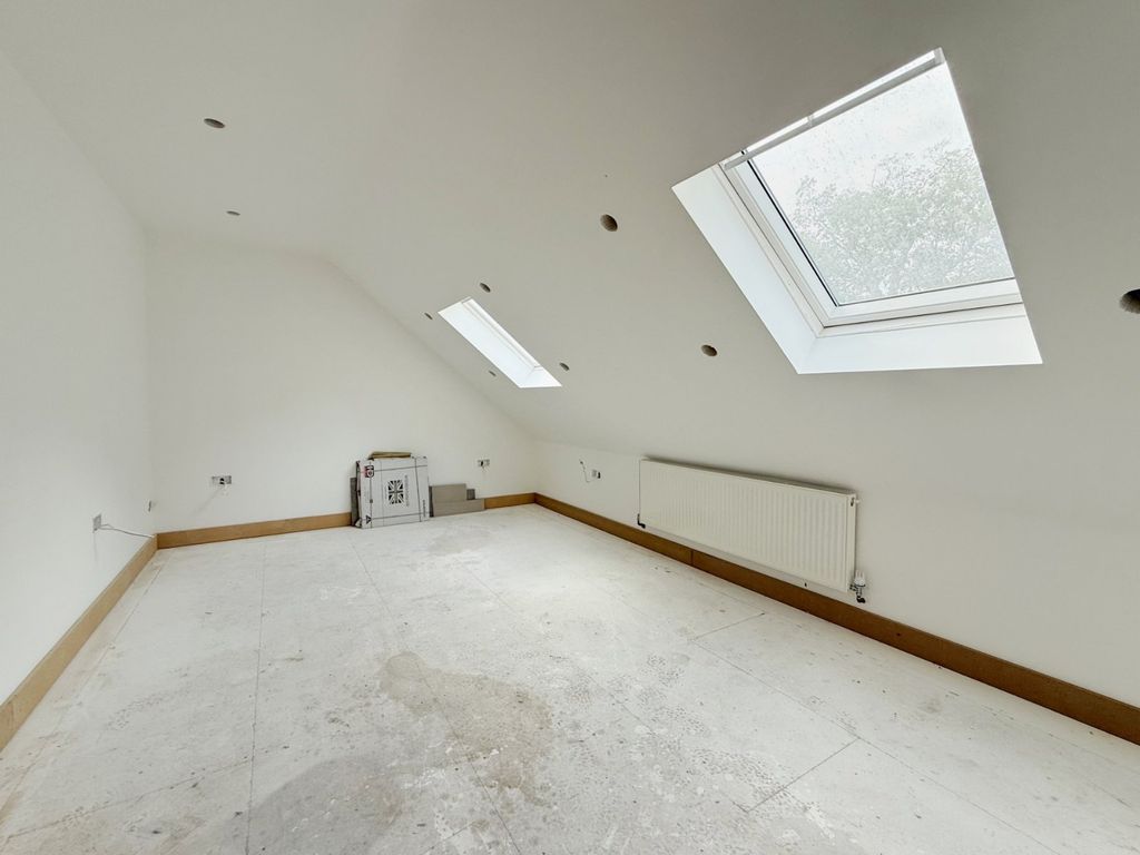 Property photo 3 of 5 Picture No. 02