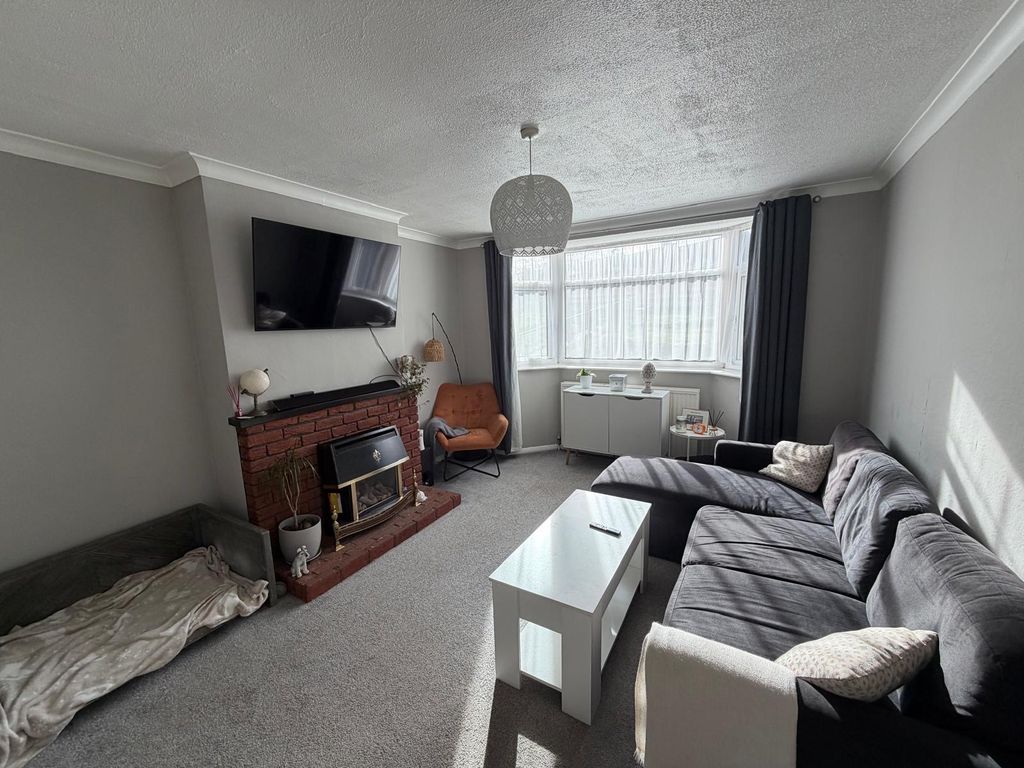 Property photo 3 of 9 Image