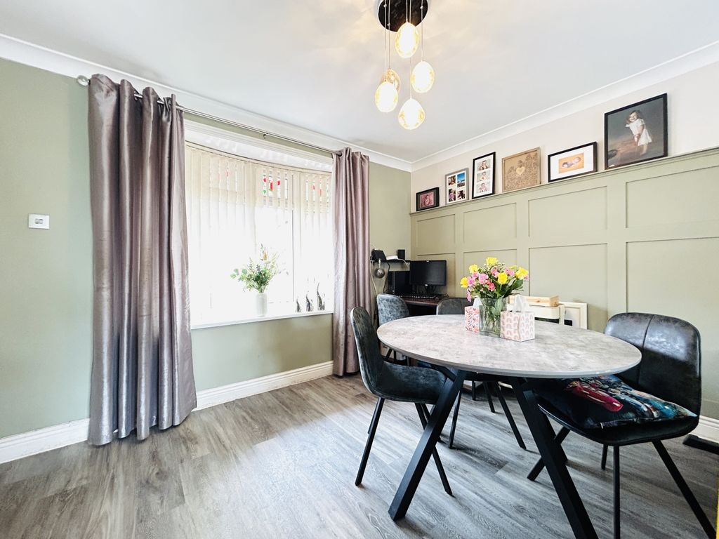Property photo 3 of 14 Img_4553