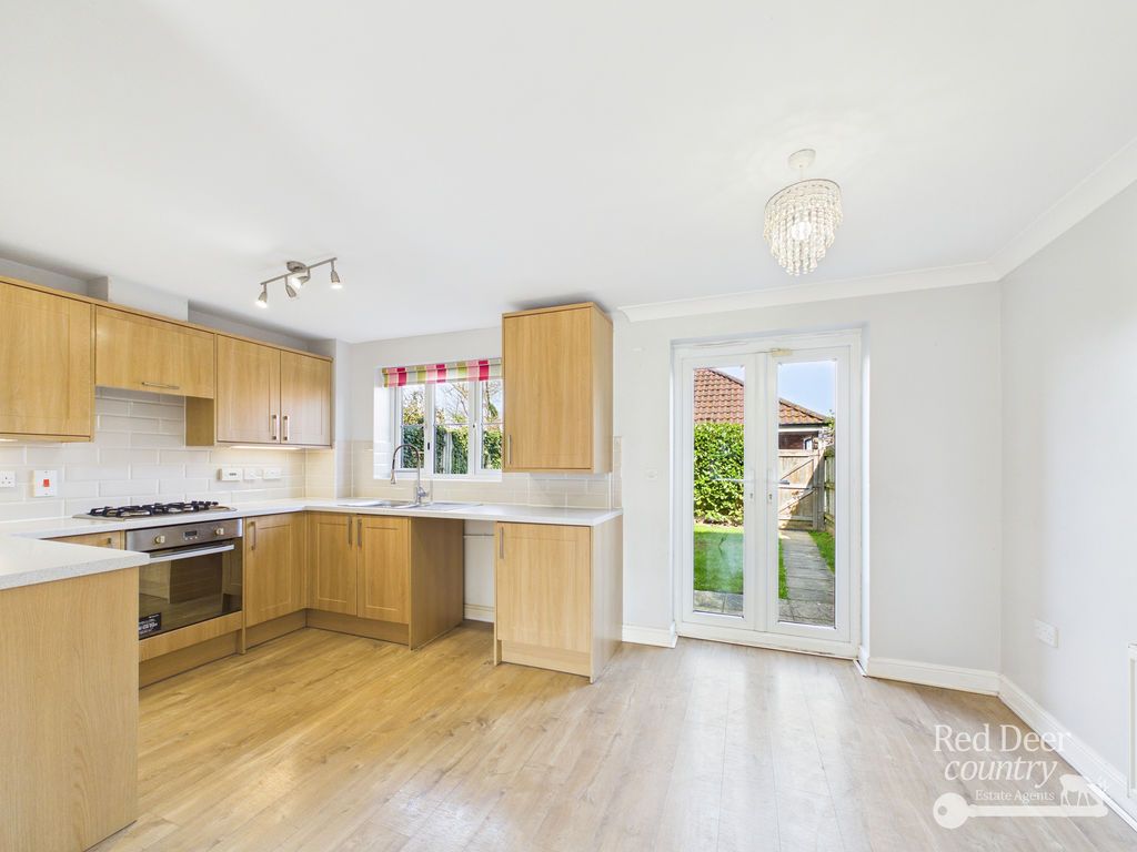 Property photo 2 of 18 Kitchen/Dining Room
