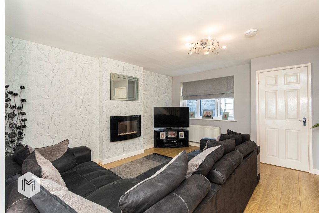 Property photo 3 of 16 Picture No. 06