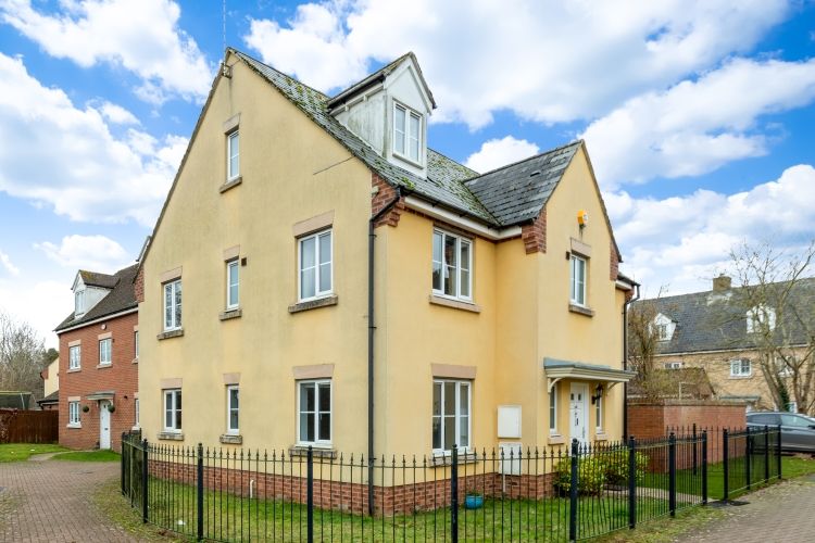 Property photo 2 of 7 270765