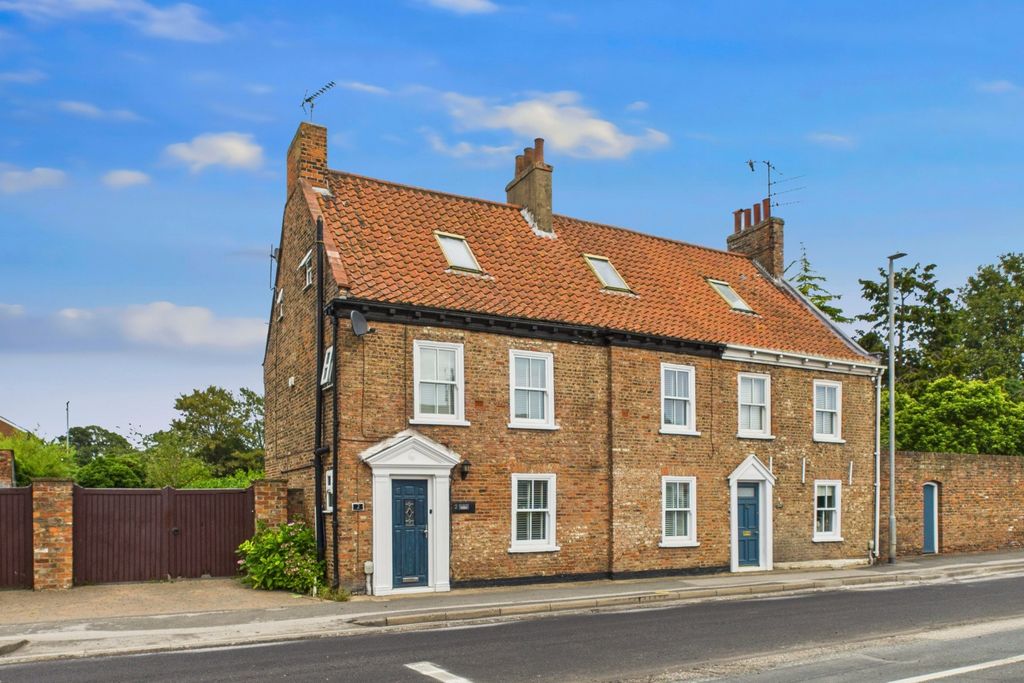 Property photo 2 of 21 4070325