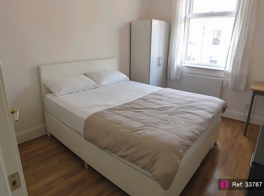 Property photo 3 of 4