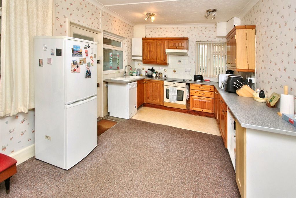 Property photo 3 of 10 Picture No. 04