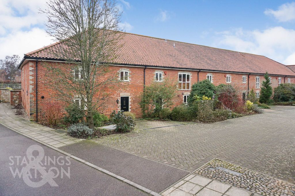 Property photo 1 of 27
