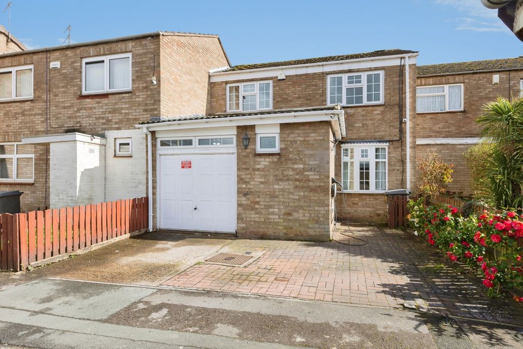 Property photo 1 of 19 Front