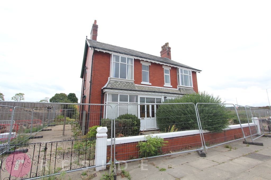 Property photo 1 of 19 Brentwood & Moorside