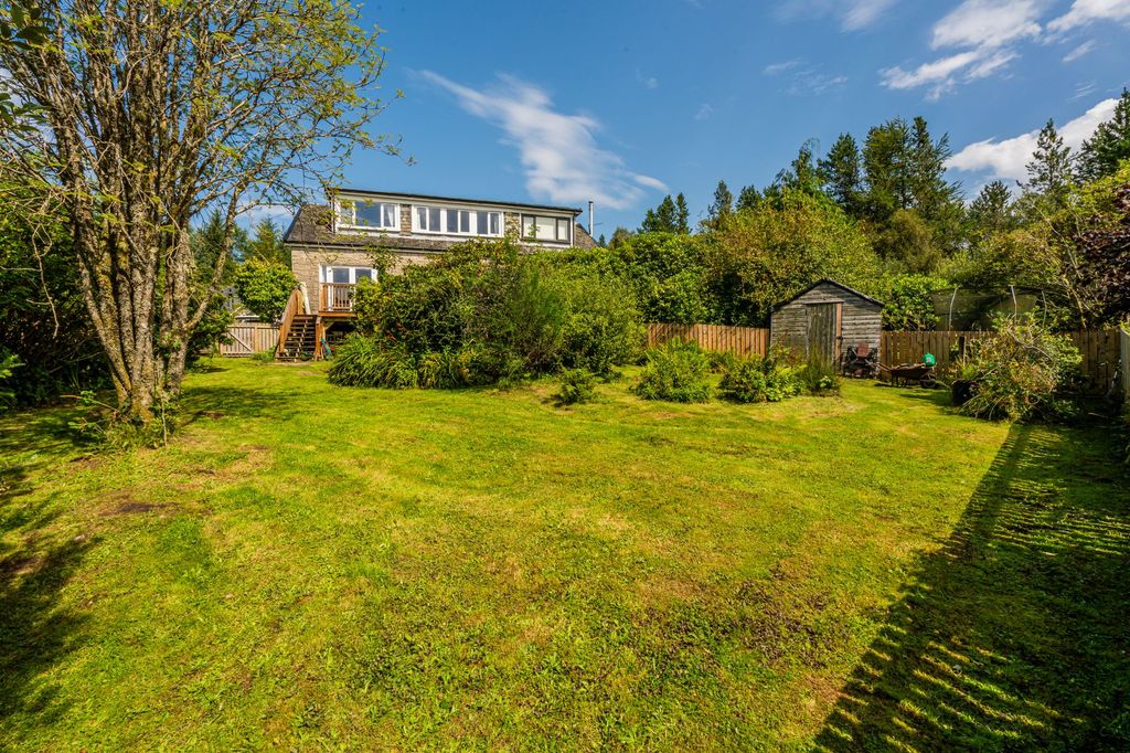 Property photo 1 of 21