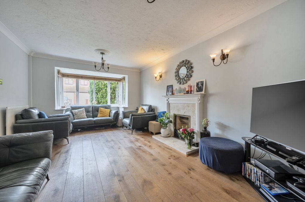 Property photo 2 of 13 1416364-1-6993198...