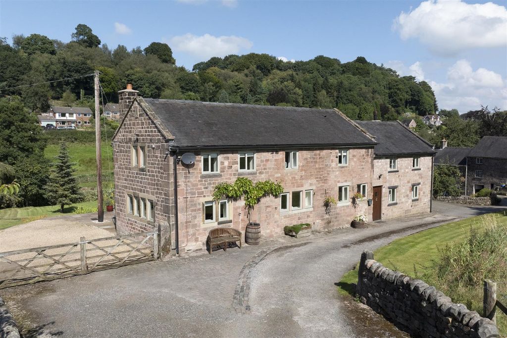 Property photo 3 of 62 Front