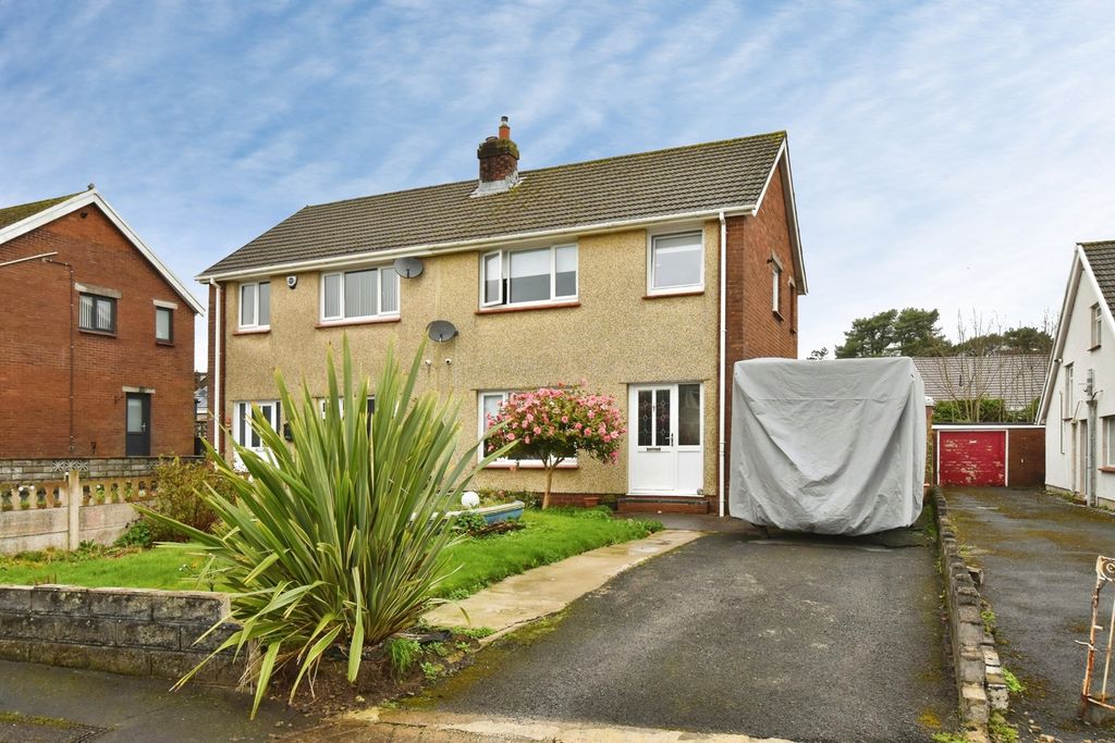 Property photo 1 of 18 Pbox-Img.Jpg